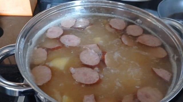 Гороховий суп - швидко та смачного