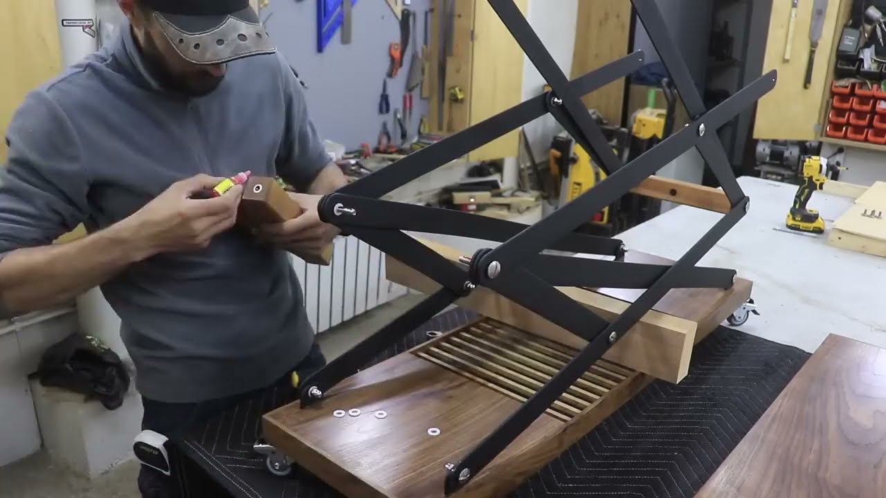 Дизайнерский деревянный стол с подъемным механизмом | CHEST'ER