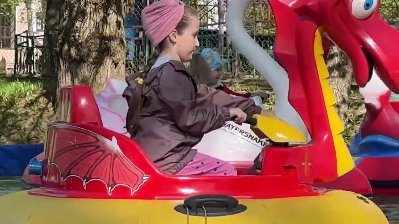 Линда гуляет по Пскову