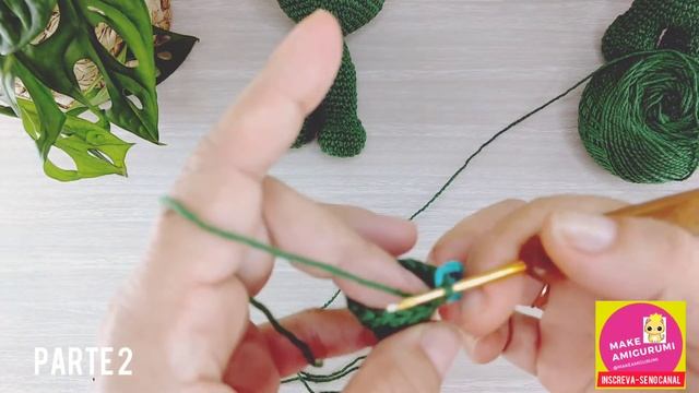 AMIGURUMI BABY YODA - PARTE 2 - COMO FAZER  E COSTURAR AS ORELHAS E OS BRAÇOS