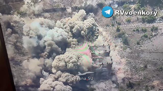 Эпичный прилёт 4-х планирующих авиабомб с УМПК по месту дислокации ВСУ в Волчанске