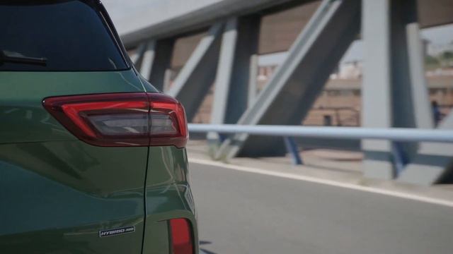 The new Ford Kuga Active Driving Video