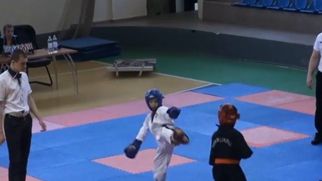 M2U00922  ПОИНТ 28.05.15 Кубок Крыма по кикбоксингу WAKO
