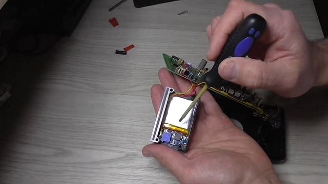 Чистка мультиметра DT890. Краткий обзор его доработки.