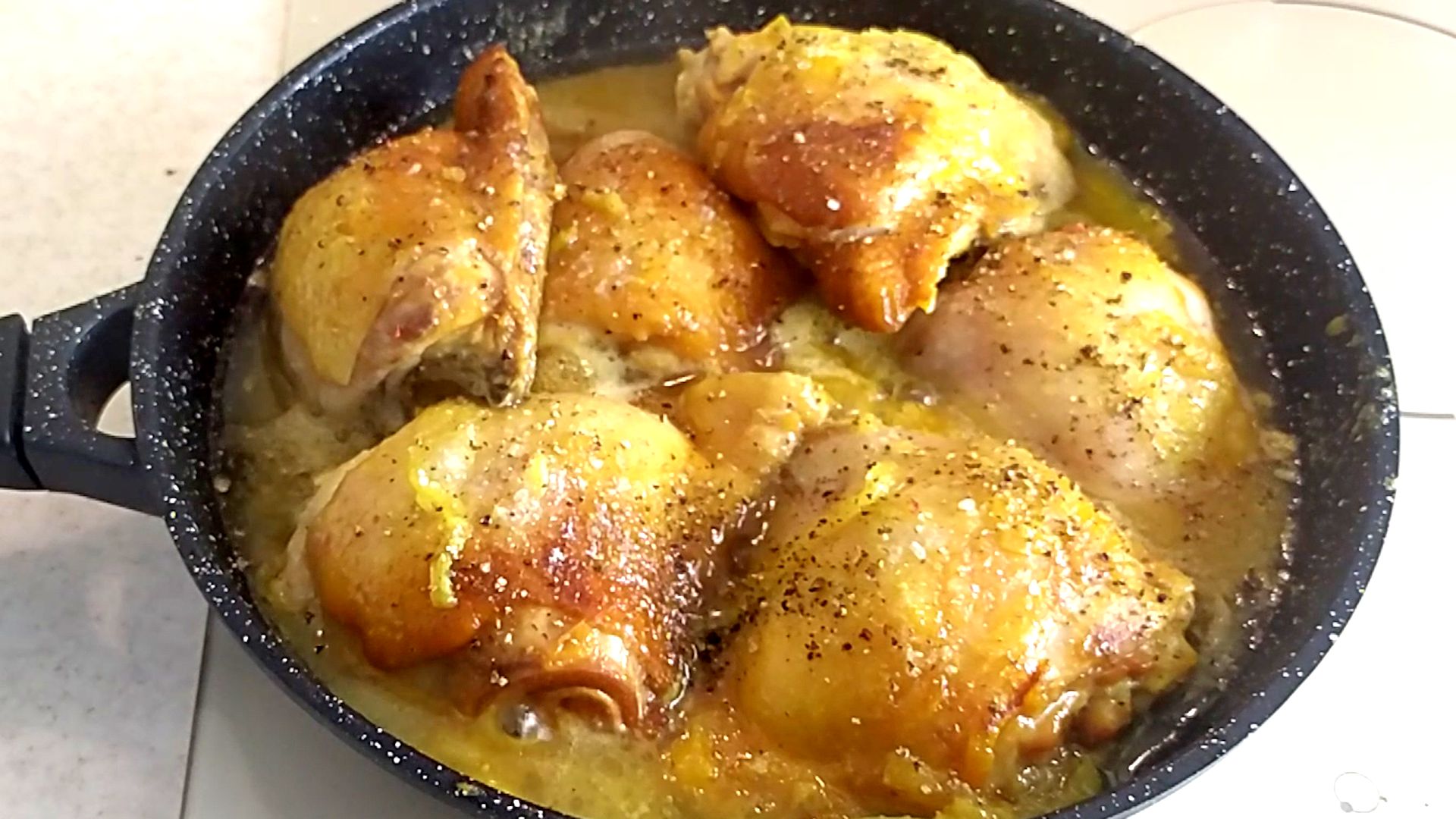 Куриные бедра на сковороде ❗Вкуснее, чем в духовке? Вкусный и быстрый ужин для семьи‼️