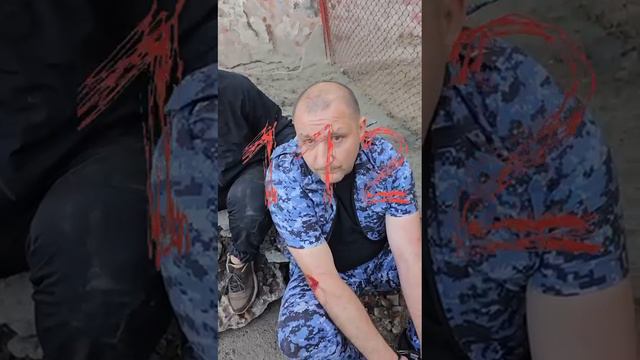 Публикуем видео из СИЗО в Ростове, где сотрудников захватили в заложники арестованные