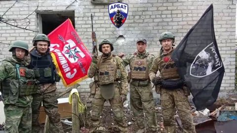 Бойцы штурмового отряда "Арбат" и 15-й штурмовой бригады ВС РФ освободили н.п. Новобахмутовка
