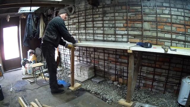 Как сделать верстак из двух дверей