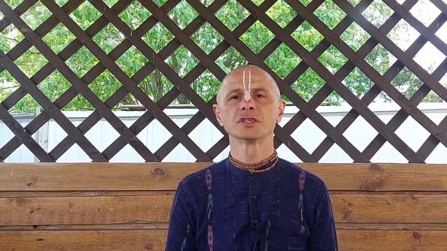 Два образа жизни в сознании Кришны. Религиозный и духовный.