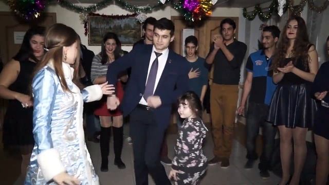 Новогодний интернационал