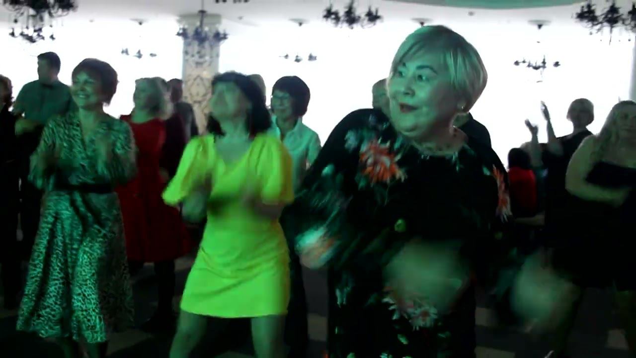Ведущий и БаянSHOW Илья Новиков (промо)