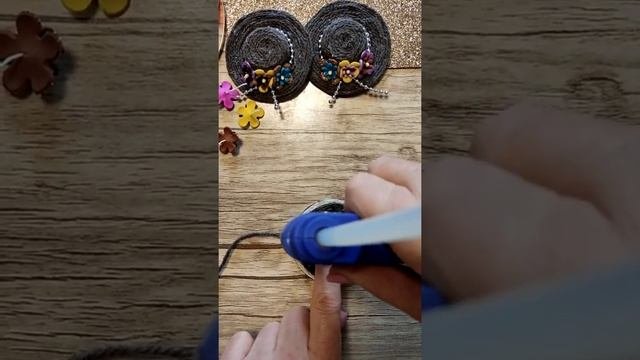 ??Шляпы заколки и ободок из простых материалов проста и очень красиво их у вас точно купят