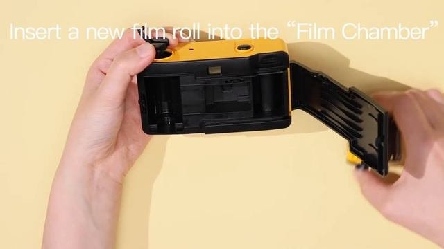 KODAK M35 reusable film camera presentation