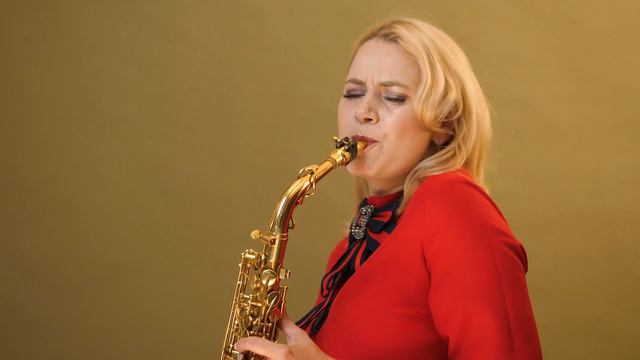 Best saxophone covers - relaxing sax music (Maria Shumarina)