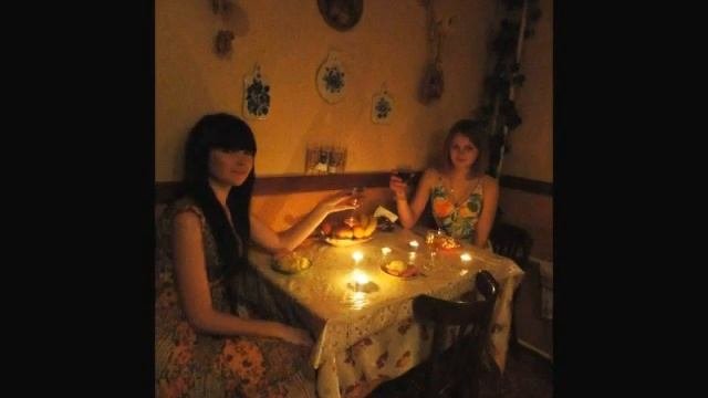 Брюнетка и блондинка