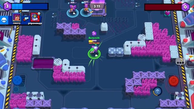 ПЕРВЫЙ ВЗГЛЯД НА ИГРУ ~ НИТА НОВЫЙ БОЕЦ / Brawl Stars #1