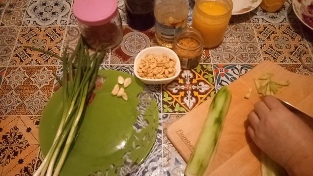 САЛАТ  в азиатском стиле !!! Очень вкусный ))