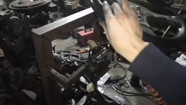Педаль сцепления, установка рулевой рейки, кулиса кпп