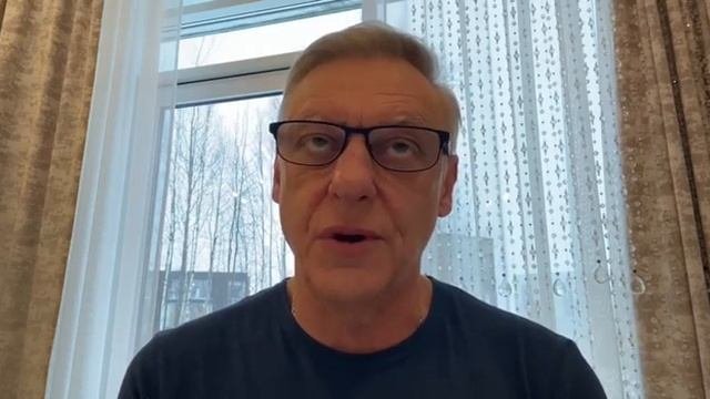 Александр Половцев поздравляет всех с наступающими праздниками!