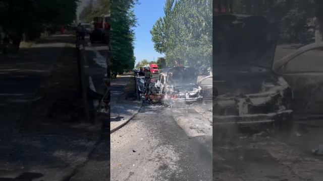 На пересечении Еременко и Содружества сгорел автомобиль. 🔥