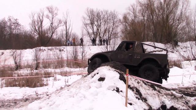 Этот ГАЗ-69 Вездеход на ФБелах с мотором Mercedes едет везде!