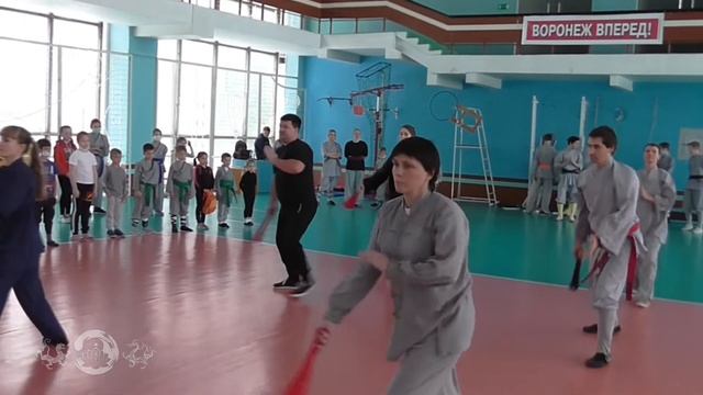 Выступление группы цигун