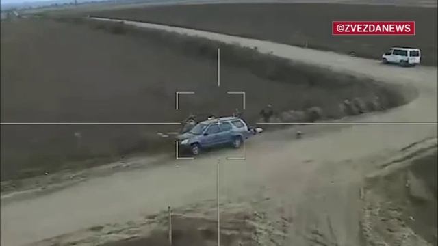 БПЛА Ланцет выносят технику и пехоту ВСУ.mp4