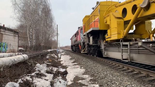 Тепловоз ДМ62-1777 со снегоочистителем