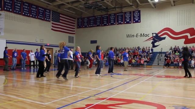 Win-E-Mac Gangnam Style teacher dance video.MOV