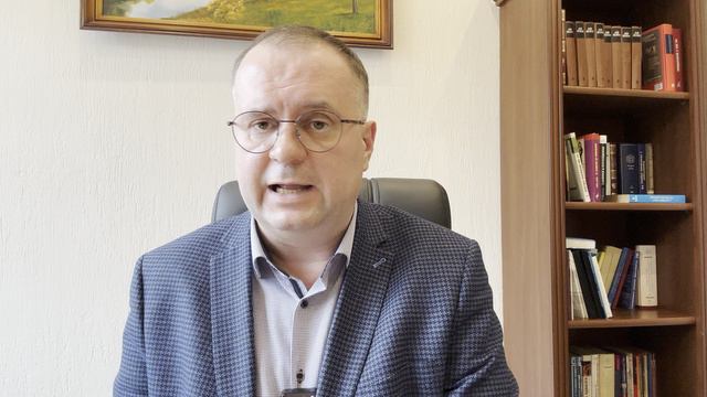 Адвокат Владимир Аверин  на вопрос, насколько адвокат по назначению является полноценным защитником