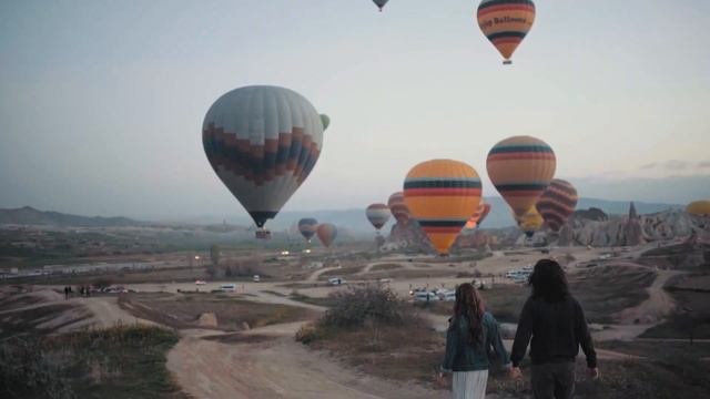Спокойная музыка и красивая природа: леса, реки + буйвол, верблюд, слоны + воздушные шары