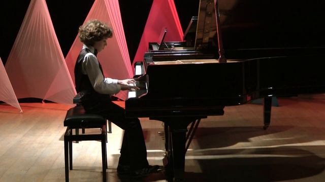 Yonatan Gurevich plays Prokofiev "Old Granny's Tales" No' 2,3