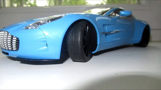 вопреки рынку, обзор модели ASTON MARTIN ONE-77 1/18 AUTOART
