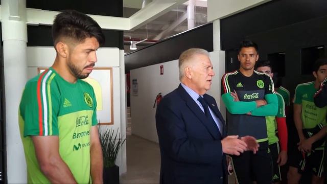 Convive  Carlos Padilla con selección de futbol sub 23