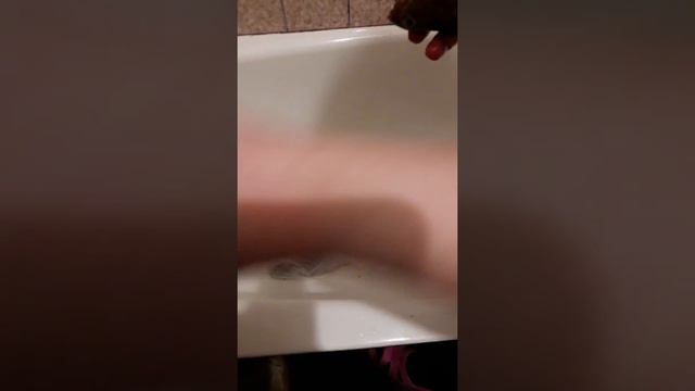 Купили живую форель а в ней целое тарелка икры