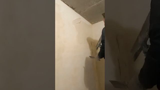 учимся шпатлевать, ровнять стены