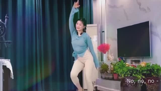 Китайский шаффл танец - исполняет Xiaoqing (Cяоцин)