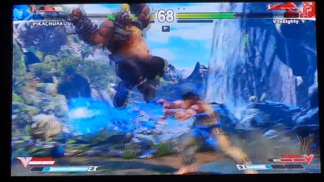 STREET FIGHTER V : BANANA PEEL COMBO K.O.