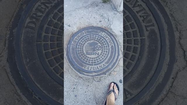 Канализационные люки в Тихуане) #мексика #сша #usa