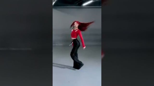 Itzy - Mr. Vampire [Yuna Fancam] Dance Practice [Mirrored]