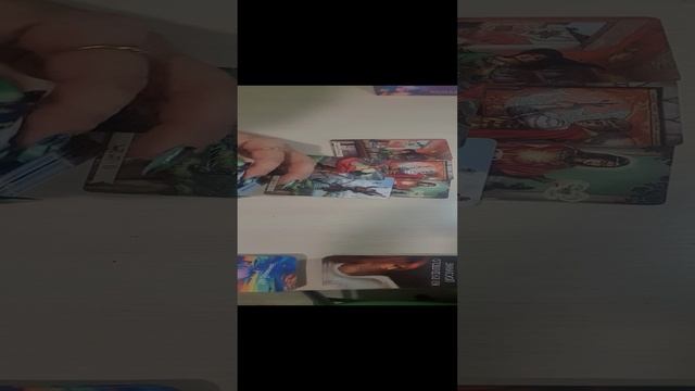 какой мужчина на пороге ?