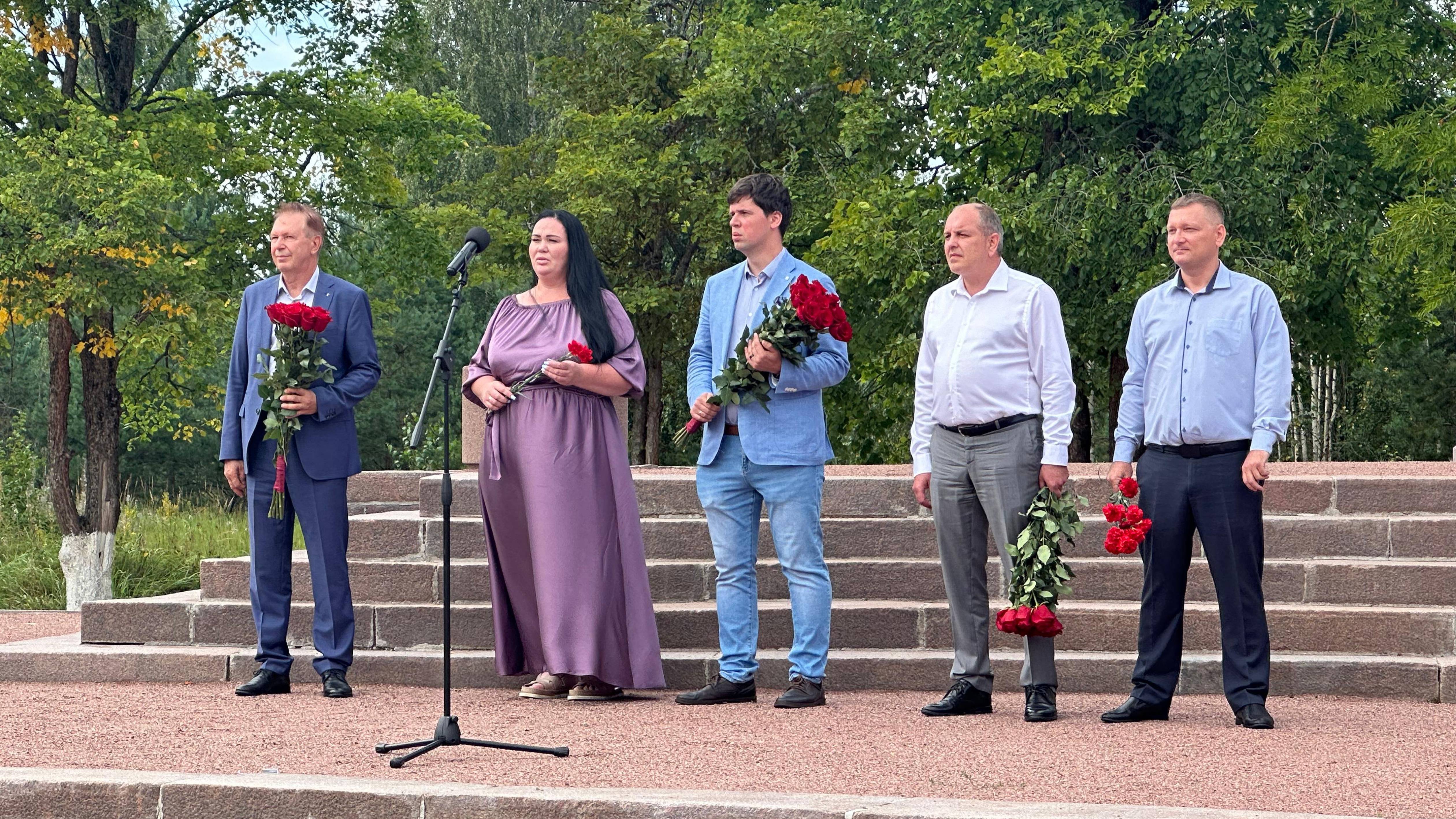 Автопробег в СПБ посвященный  80-летию   освобождения Молдавии от фашистских захватчиков