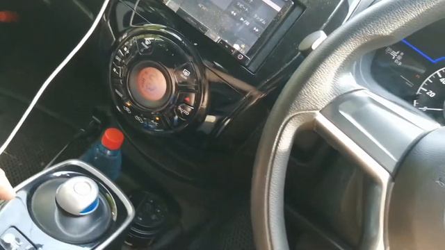 Nissan Note e-Power HE12 2017 -  transmission in neutral, engine not started.