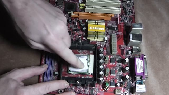Как правильно нанести термопасту на процессор/How correctly apply the thermal grease on CPU