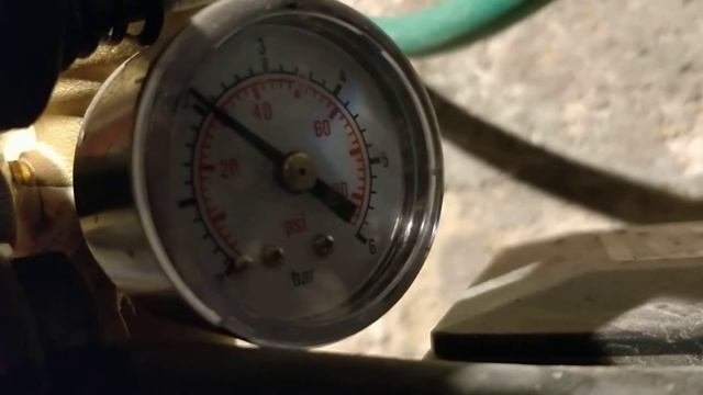 hidrofora spiediena releja regulēšana