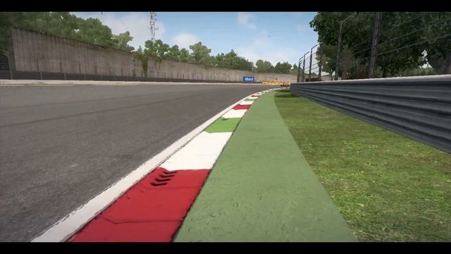 F1 Ferrari F10 last lap battle