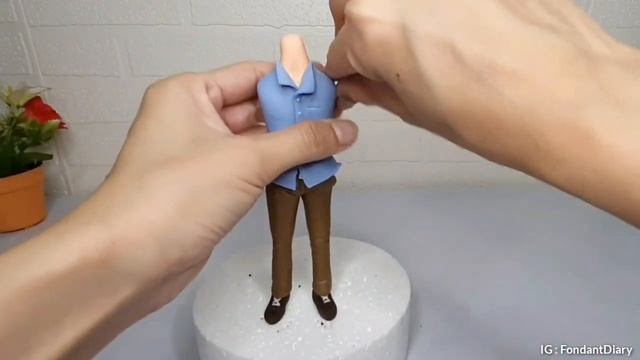 How to Make a Man Fondant  Man Cake Topper  How to make a fondant man  Standing fondant man