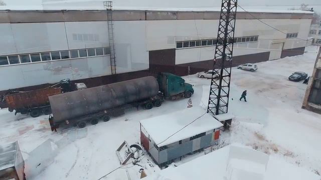 ОЗРМ | Резервуарный завод - Резервуар РВС-1000 выезд из цеха ОЗРМ