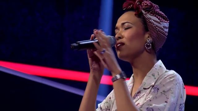 Eden Myrrh sings 'Chandelier' | The Blind Auditions | The Voice South Africa 2016