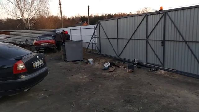 Откатні ворота своіми руками